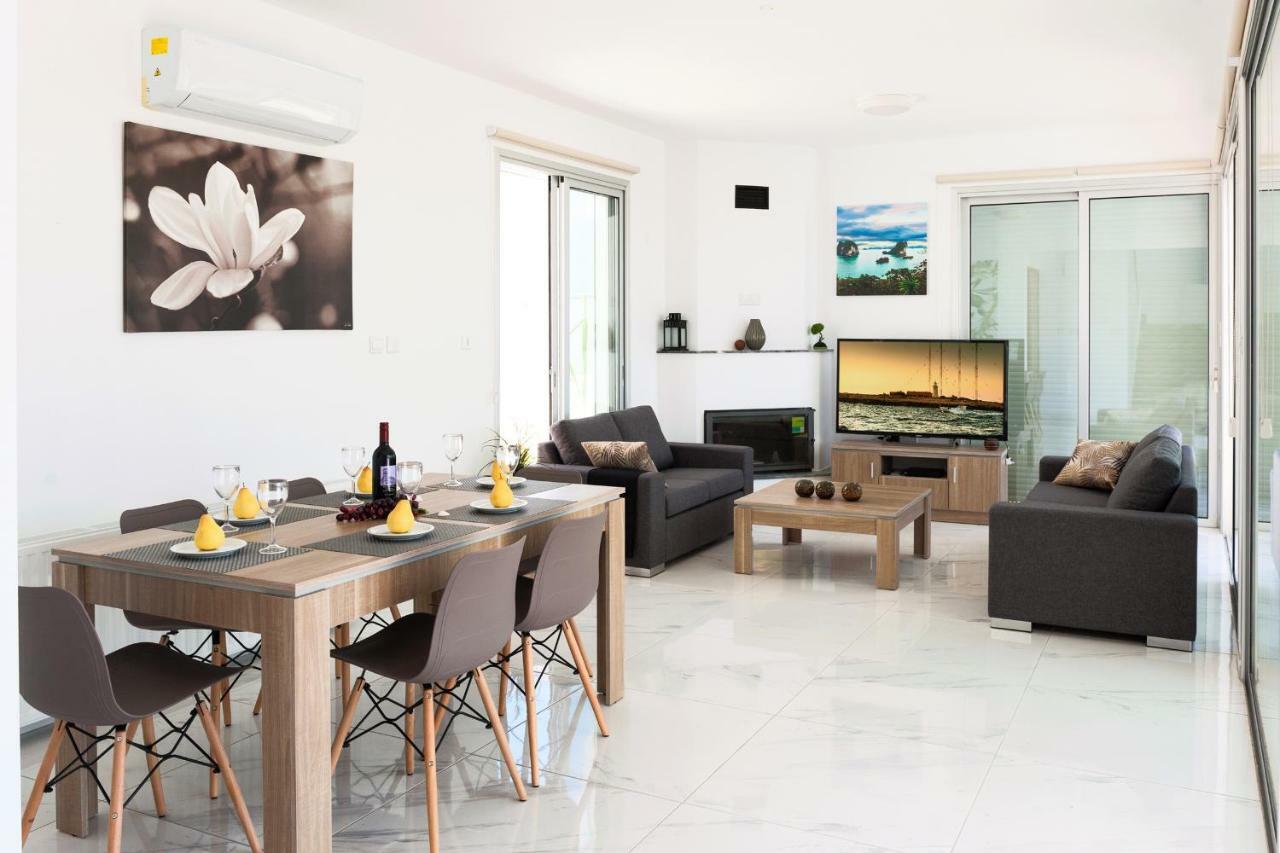 Villa Rubi Ayia Napa Exteriör bild